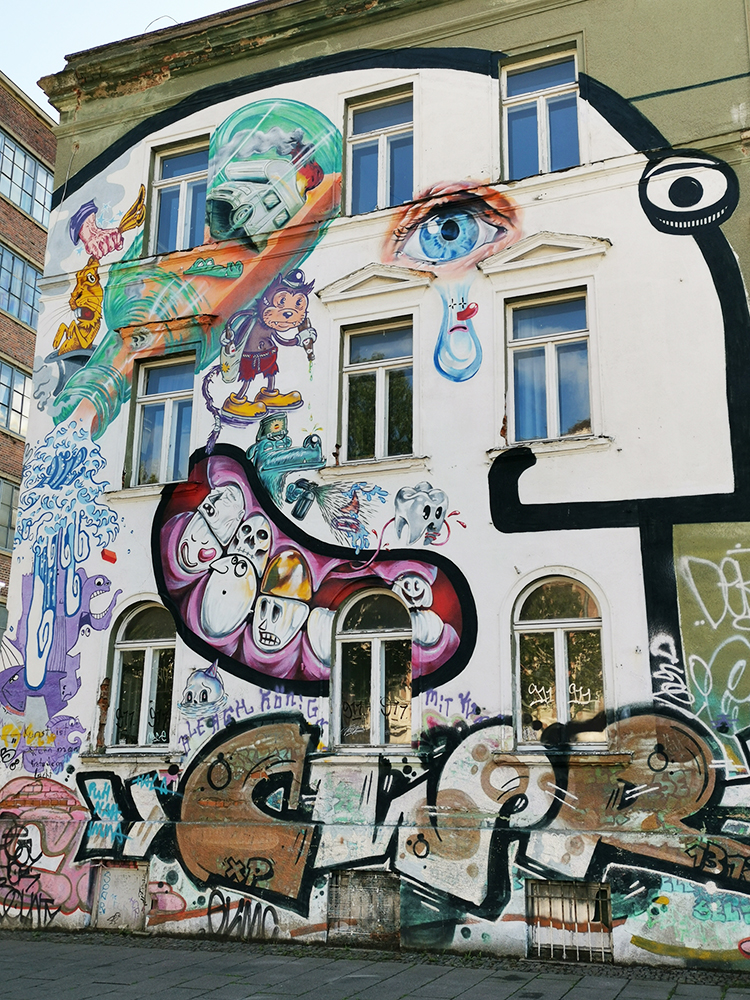 Dans le quartier de Plagwitz à Leipzig, en Allemagne street art