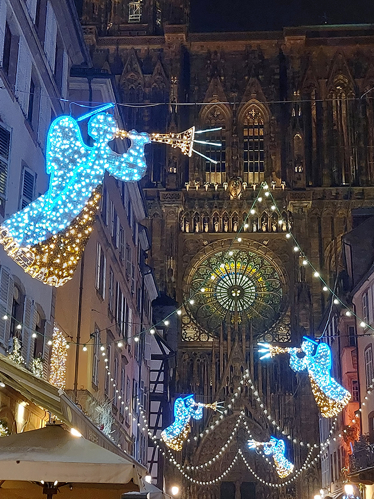 rue Mercière face à la cathédrale de Strasbourg concours photo Arts et Vie