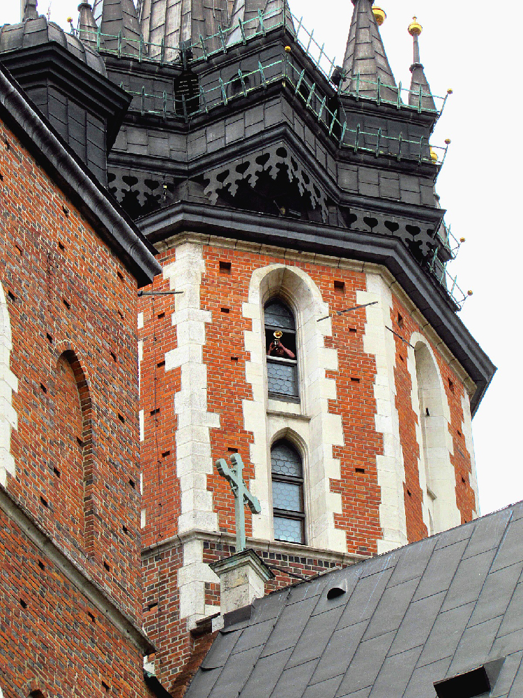 Pologne Voyage Arts et vie Cracovie basilique Sainte-Marie trompettiste