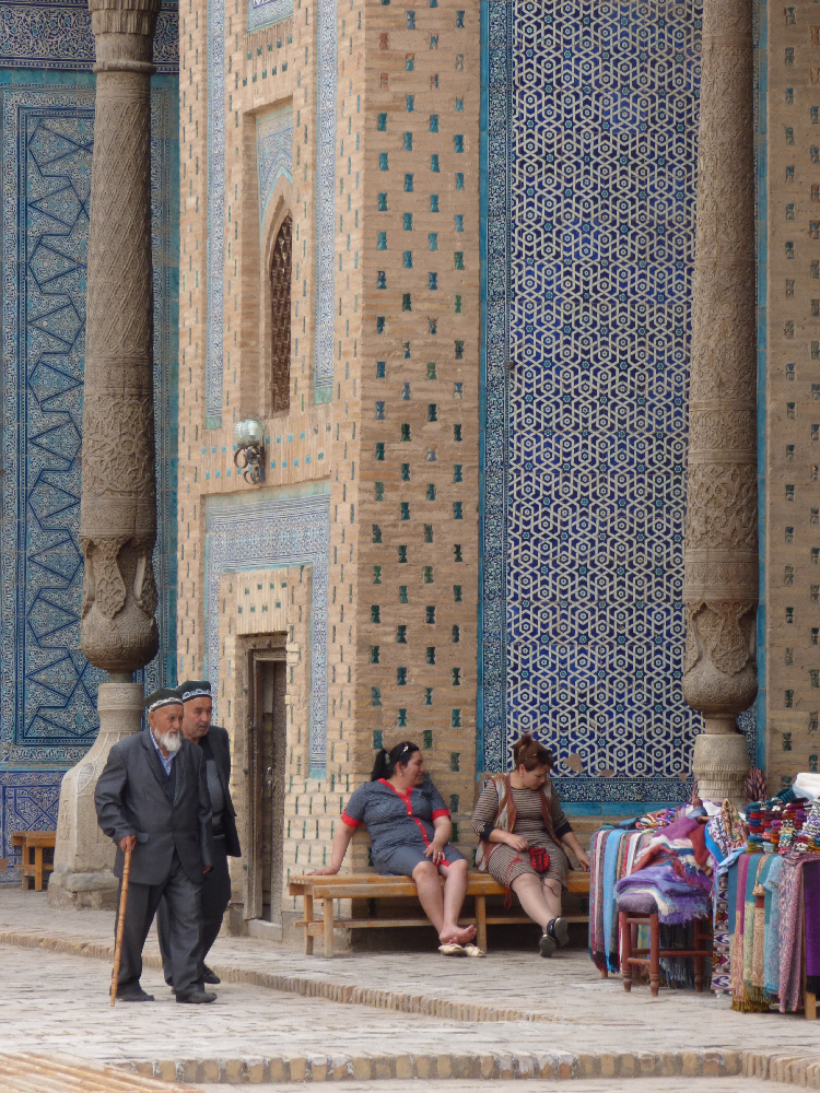 Dans la cour du palais de Khiva