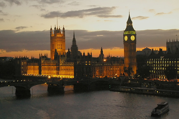Vue de Big Ben et Houses of Parliament à Londres en Grande-Bretagne pour un voyage culturel iconique.