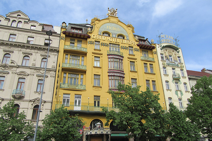 Les hôtels Grand Hotel Europe et Meran sur la place Venceslas à Prague